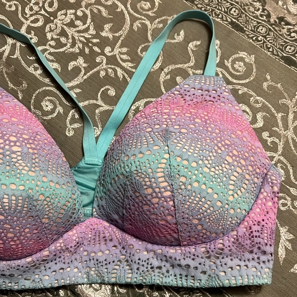 VICTORIAS SECRET BRALETTE - Picture 3 of 7